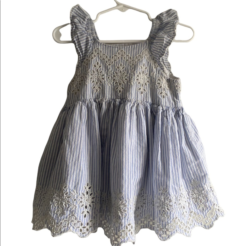 BABY GAP LIGHT BLUE AND WHITE STRIPED FLUTTER DRESS 18-24 MONTHS
